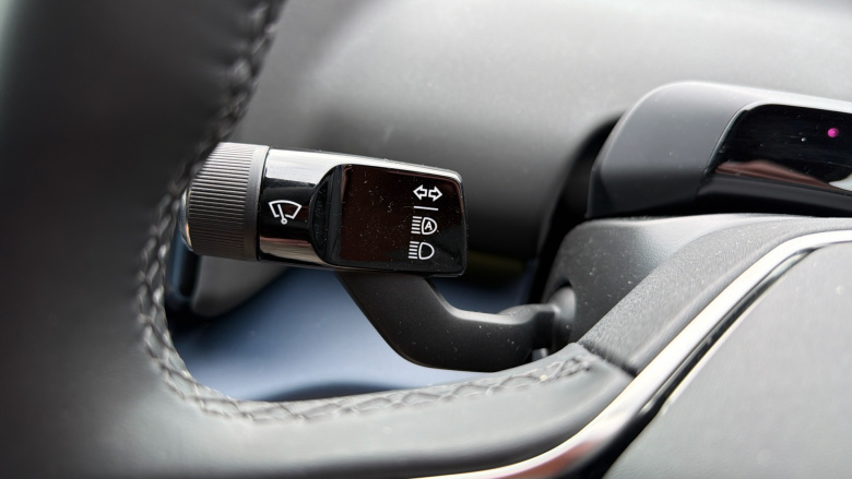 Volvo EX30 200kW SM Extended Range Plus 69kWh 5dr Auto Electric Estate